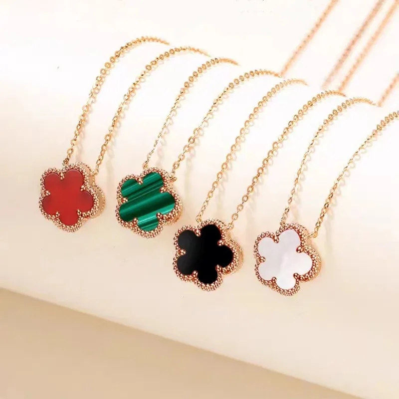 

2023 New Plating 18K Gold Pendant Neckace S925 Silver Women Luxury Red Agate Flower Charm Neckace Men CLOVER VAN Jewelry Gift