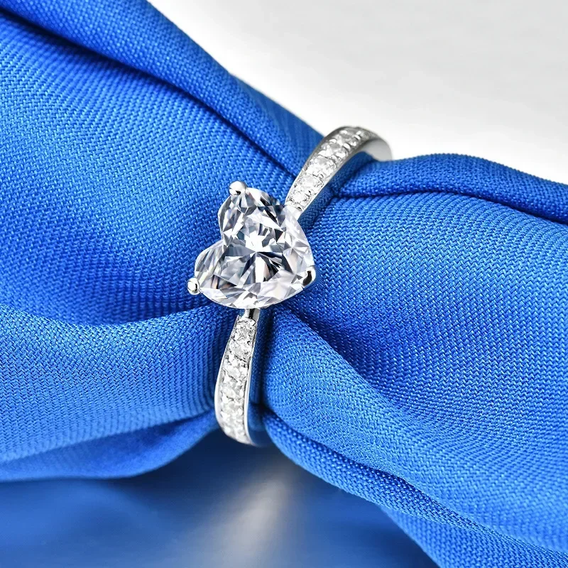 Solido 14K Oro Bianco Au5Heart Shape Micro Set Anello Di Diamanti 1 Carato Cuore Anello Di Diamanti Anello Di Nozze Romantico Delle Donne Anello Delle