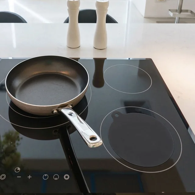 induction cooktop mat for convenient and safe cooking