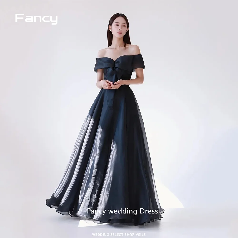 

Fancy Korea Organza Off Shoulder Wedding Dress A Line Black Floor Length Bridal Gown Short Sleeve Evening Party Dresses