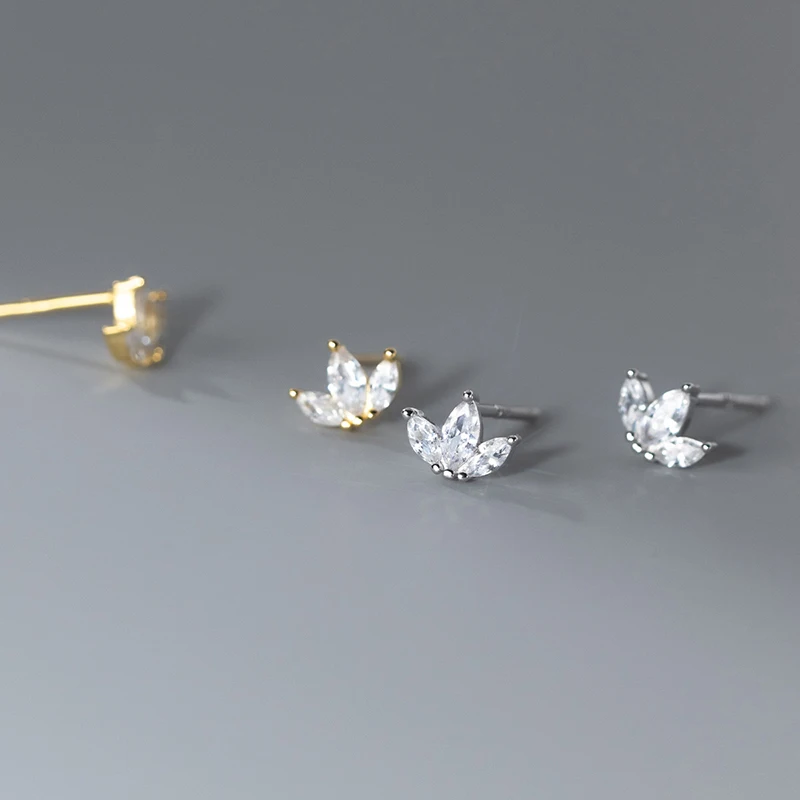 Рисунок 3 - Женские серьги-гвоздики из серебра