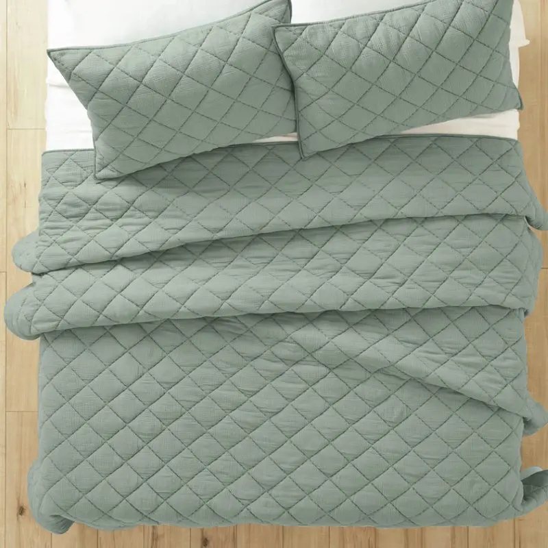 

Sage Gauze Quilt,