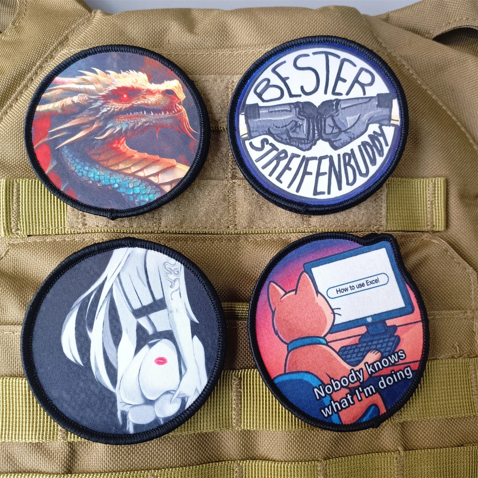 Exquisite Hook and Loop Badge: Attractive Character Patch