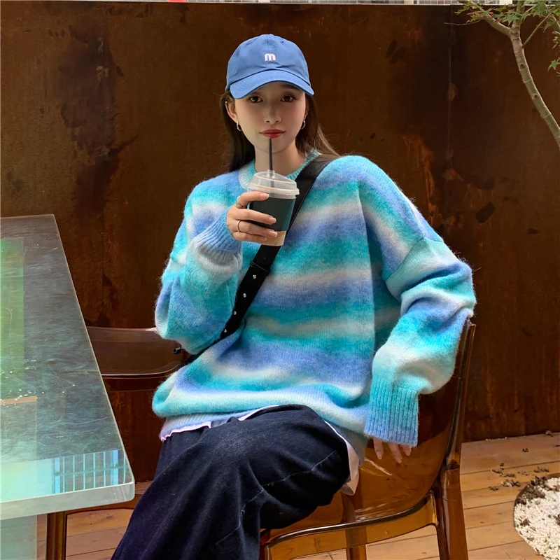 

2021 Women Green and Blue Striped Sweater Winter O Neck Green Stripped Sweater Gradient Pullover Knitted Long-sleeved Tops Loose