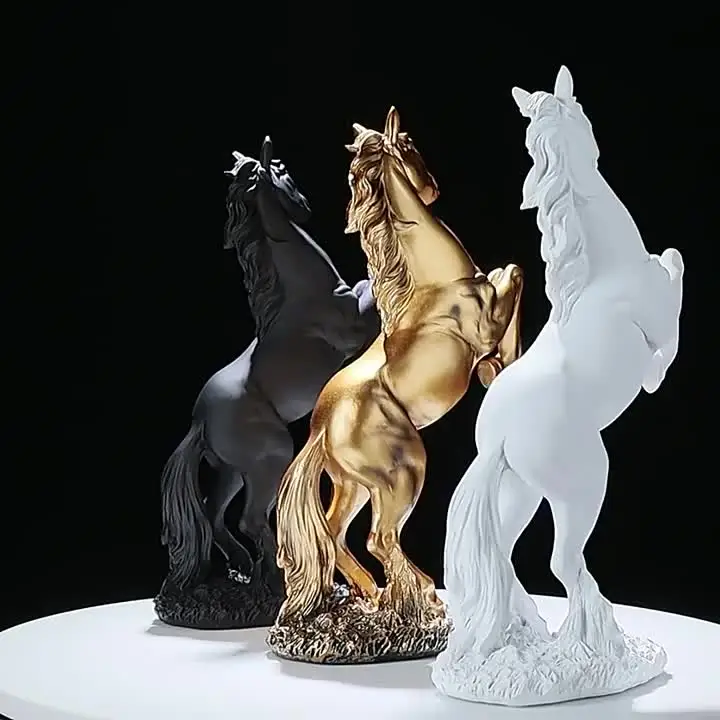 樹脂の金と白の馬の像,北欧の抽象的な装飾品,室内彫刻,家の装飾