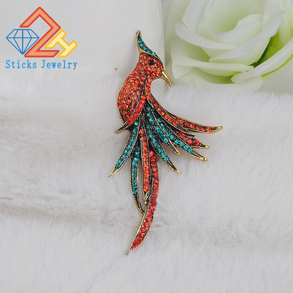

Fashion Cute Personality Female Peacock Brooch Beautiful Animal Bird Rhinestone Pins Factory Price Fashion Jewelry