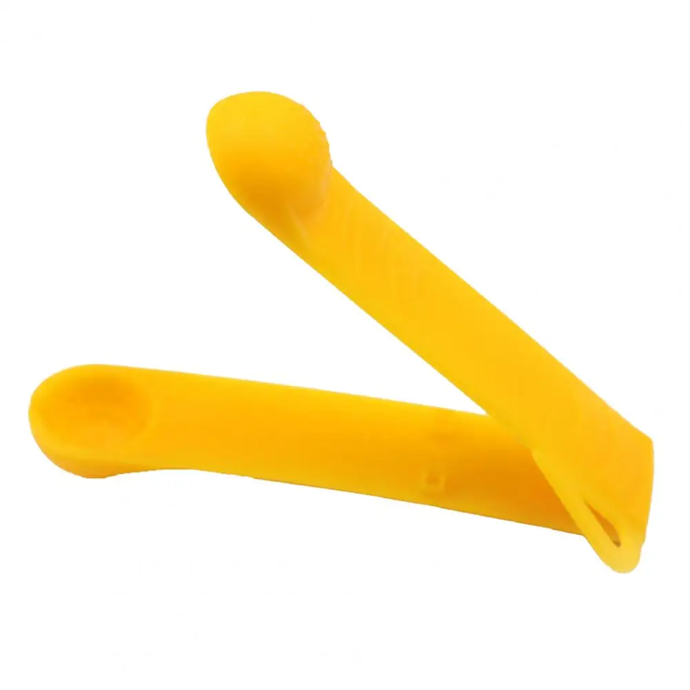 Mini Bait Making Tool Yellow Bait Maker Mini Size Baits Ball Shaper Fishing Press Spoon Tool