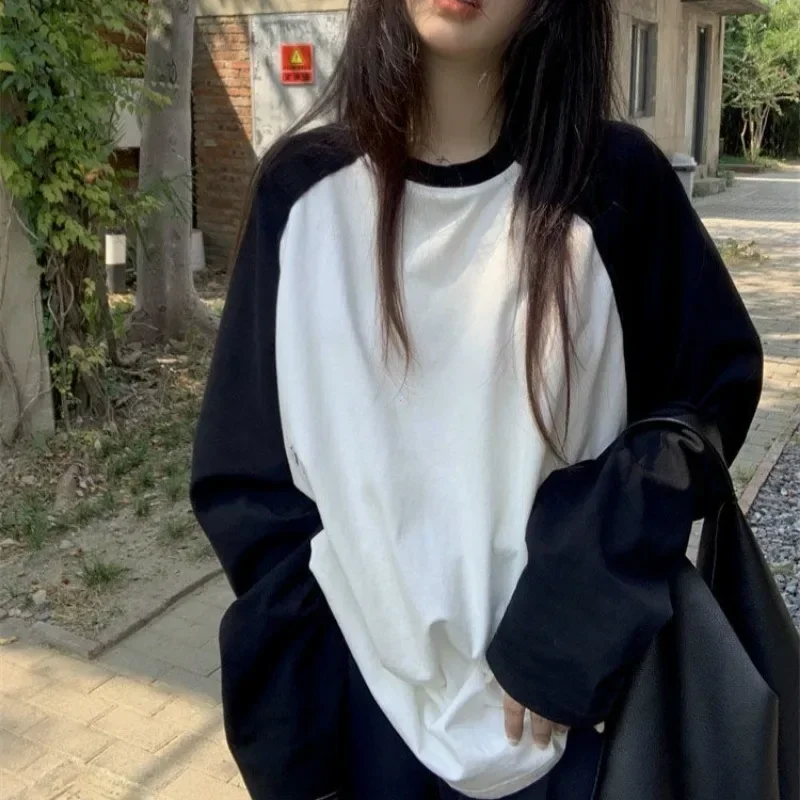 Casual Oversized T Shirt Y2k Tops Harajuku Long Sleeve O-Neck T-Shirts Spring Autumn Black White Patchwork Tees Women Streetwear 1