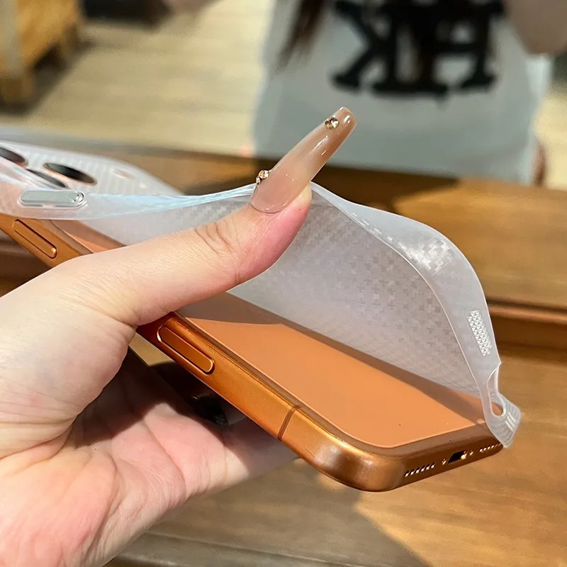 Sleek Carbon Fiber Texture Shockproof Phone Case with Slim Clear Design