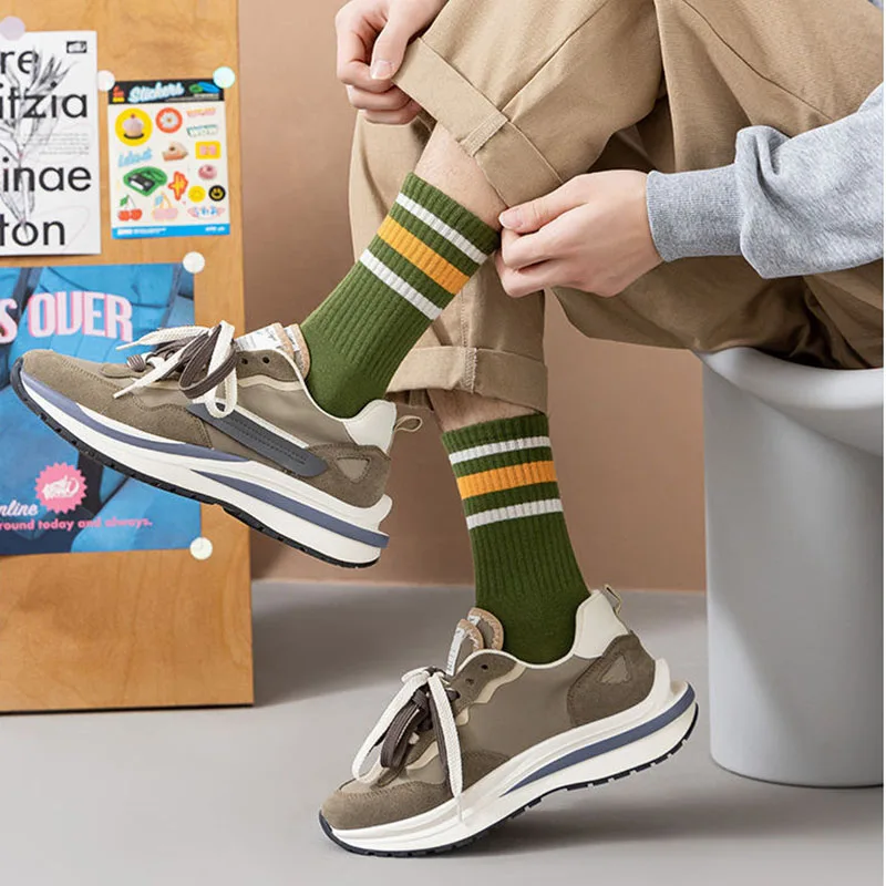 5 Pairs Men Autumn And Winter Striped Sports Socks Comfortable Breathable Wear-resistant Warm Polyester Cotton Mid Tube Socks 8 S3abe80a0340346dfbd48621344967375h