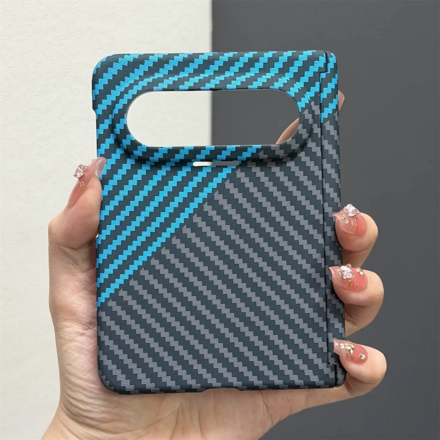 Carbon Fiber Texture Magnetic Matte Shockproof Phone Case - Enhanced Protection with Hard PC Shell and Bumper