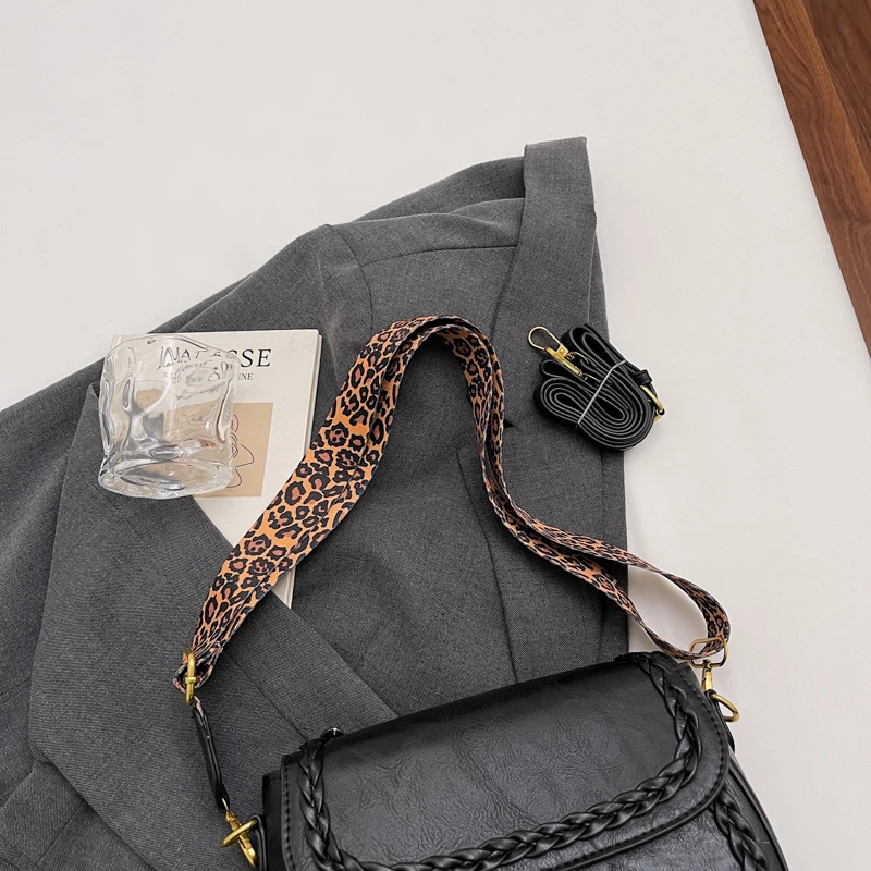 Quaste gewebter Sattel Umhängetasche Lady Leopard breiter Schultergurt Handtasche und Geldbörse Vintage Pu Leder Messenger Bag Flap – Detail 18