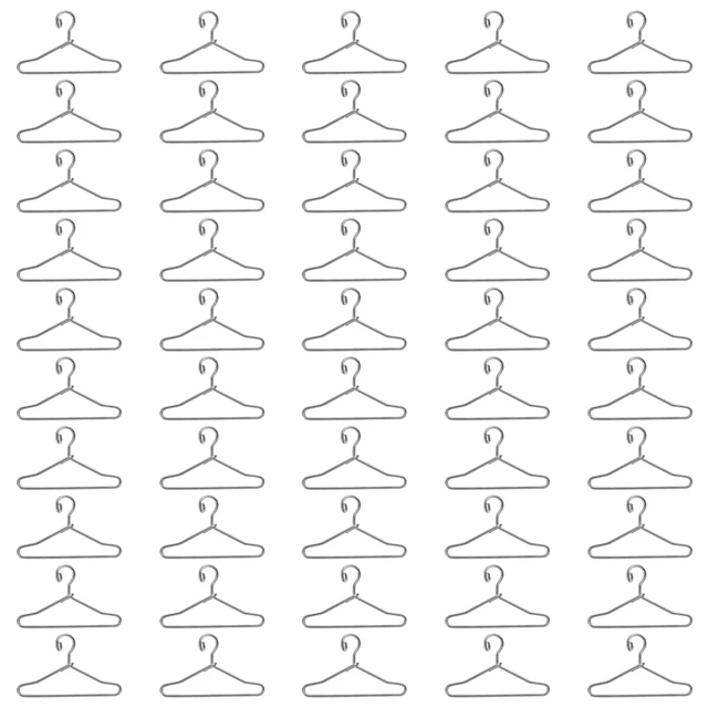 50Db/Tétel Babák Tartozékok Mini Fekete Ezüst Szekrény Babaruha Ruha Ruhás Műanyag Akasztók Ruhák Gyerekjátékhoz