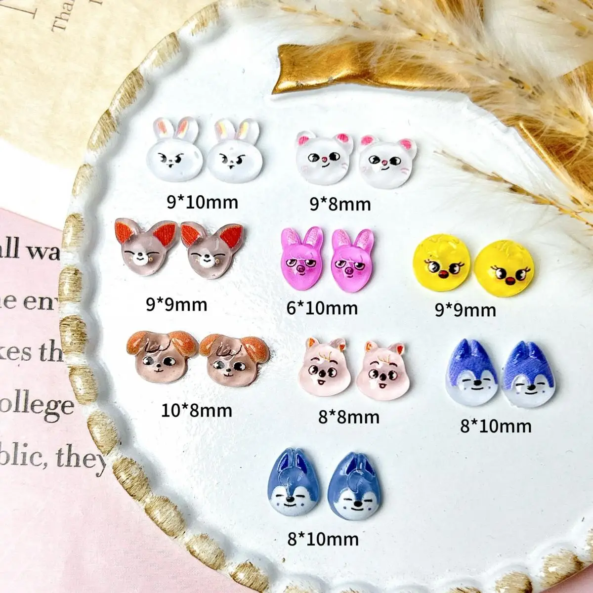 Random Mixed 3D Resin Luminous Rabbit Nail Charms Cute Cartoon Dog Rabbit Chicken Nail Art Decorations Phone Case Accessories 3