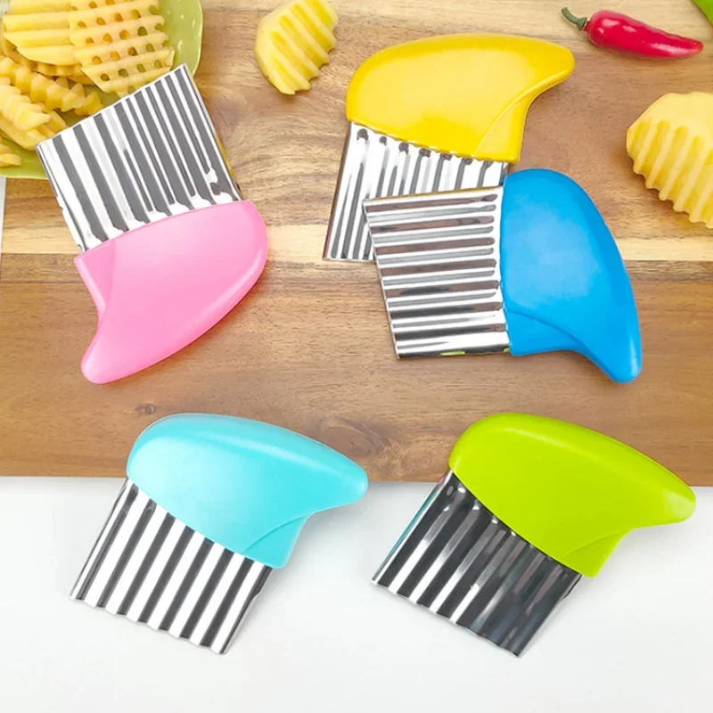 Potato Cutter Chips French Fry Maker Stainless Steel Wavy Knife French Fries Chopper Potato Knife Chopper Crinkle Wavy Slicer