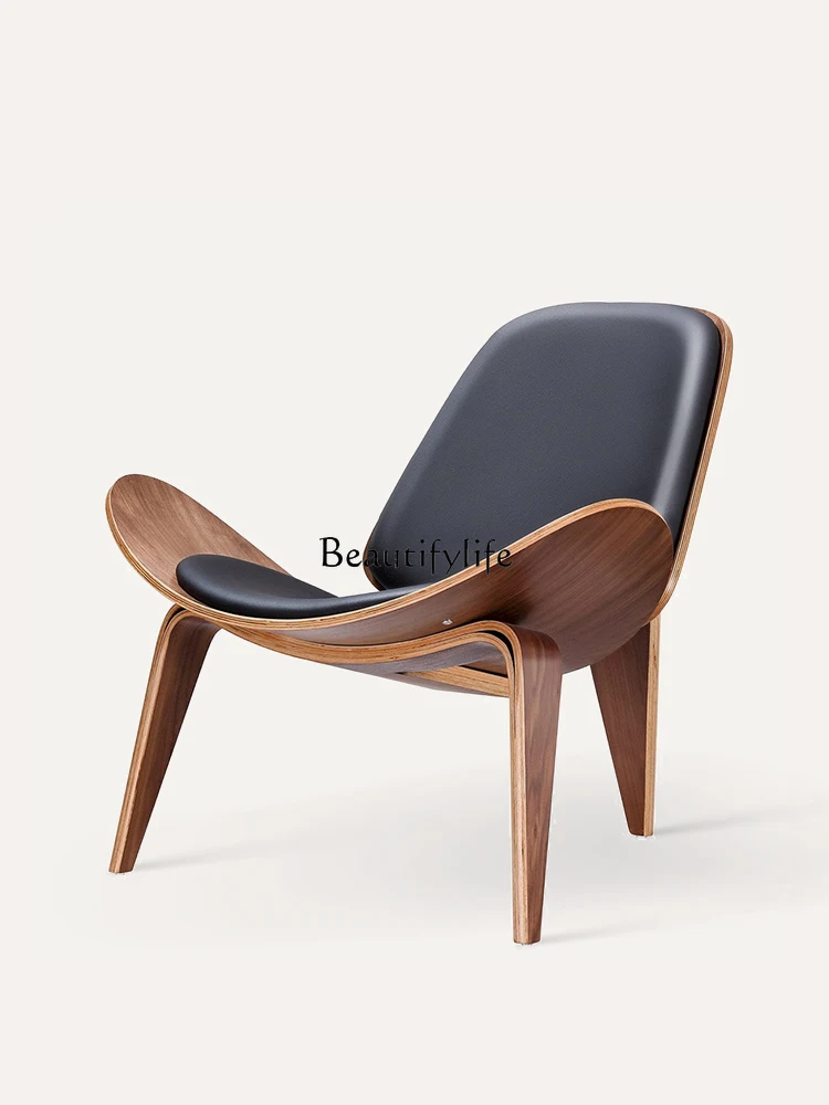 

Classic Shell Chair Simple Designer Model Leather Lounge Chair