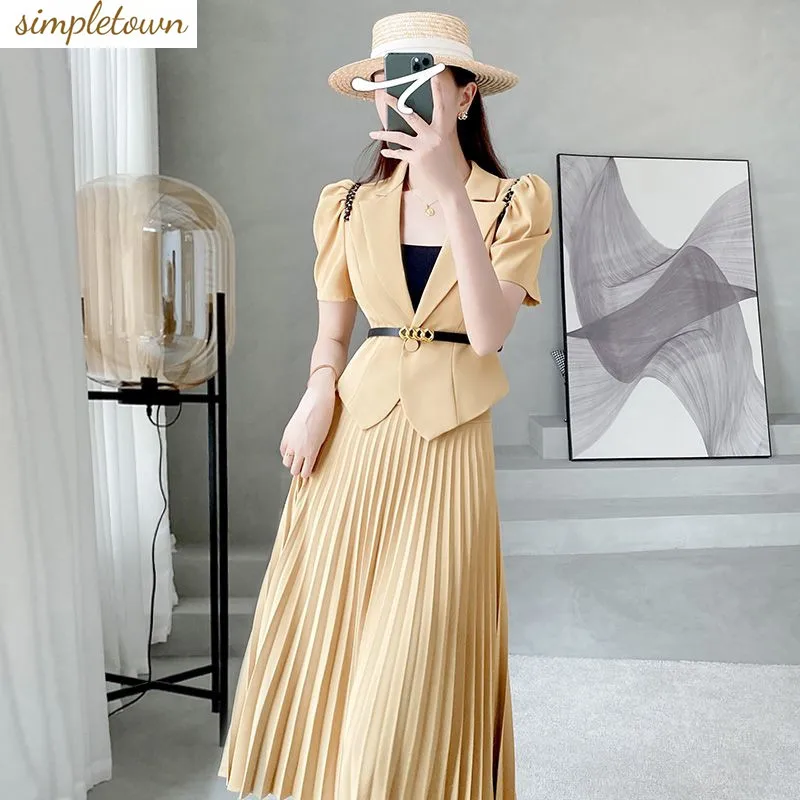 2023 Design Sense Niche Khaki Short Sleeved Suit Pleated Skirt Summer Temperament Half Body Skirt Women's Two-piece Set