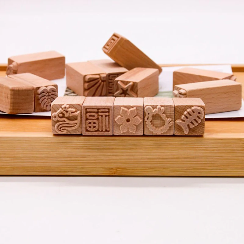 Hand Carved Wooden Stamps Wood Seal for Printing DIY Clay Pottery Printing Blocks Clay Tool Fish Bone / Squirrel / Flower Deer