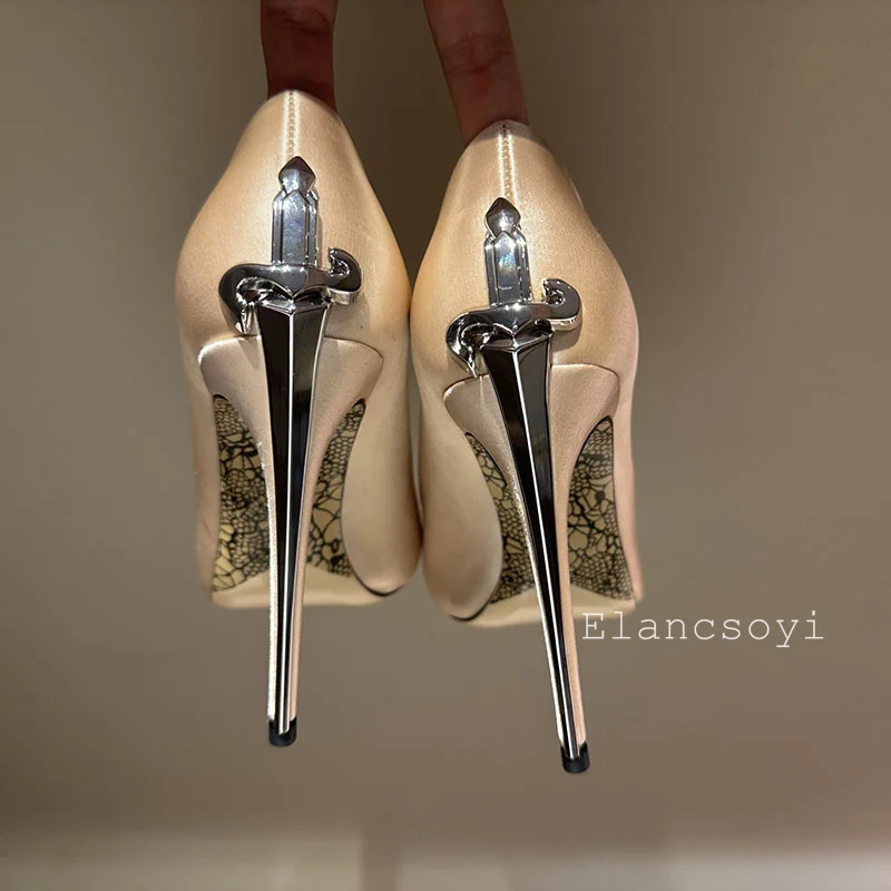 S.Lathrliuy Pumps Lifestyle Image 6