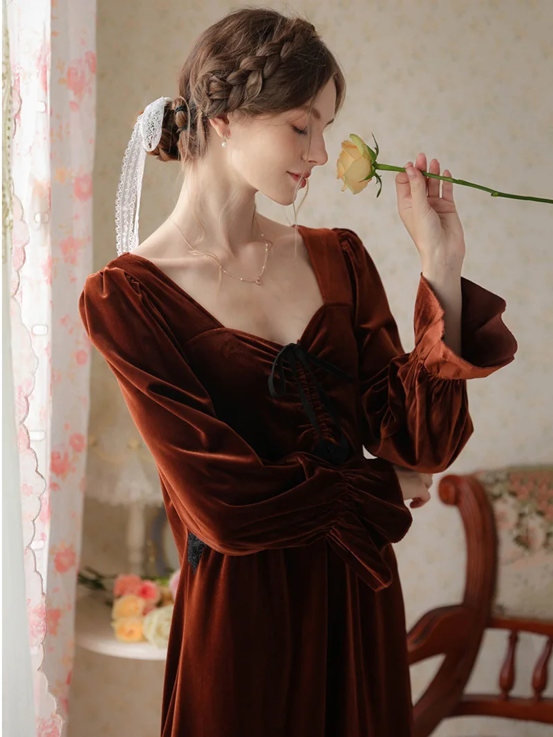 Women Winter Elegant Velour Robe Vintage Nightgown Thick Long Backless