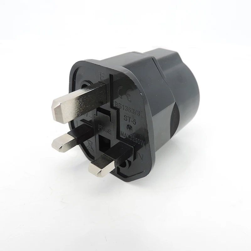 Universal 13A 250V Copper EU Korea Germany France Russia To HK UK Power Adapter Fused Plug Singapore Malaysia Converter Type G