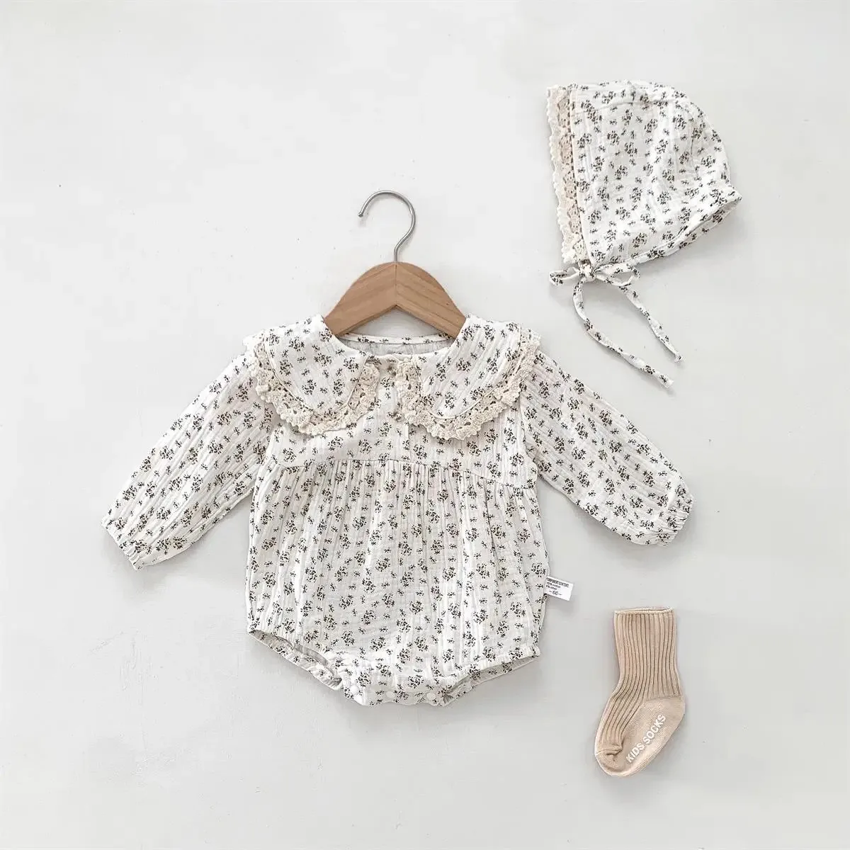 Spring Autumn Baby Girl Floral Print Romper Lace Trimmed Princess Collar Baby Clothes Cotton Onesie for Infants