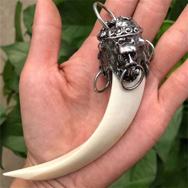 

Jiale/Tibetan Silver Inlaid Natural Wild Boar Teeth Lion Head Necklace Pendant Domineering Men Decorative Personality Retro Gift