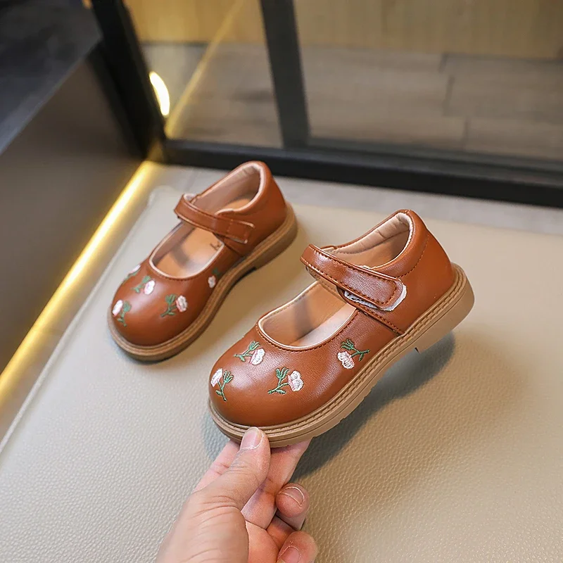 Girls Leather Shoes Embroidery Flowers Princess Sweet Kids National Style Flats Children's Flat Mary Janes Soft Dress Shoes Soft 4