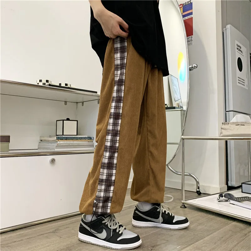 Рисунок 5 - Мужские спортивные брюки в клетку