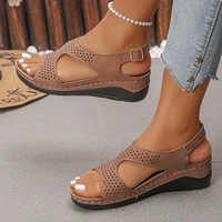 Nouvelles sandales compensées pour femmes, design tendance, respirantes, confortables et pratiques, pour l'été et les occasions décontractées 5