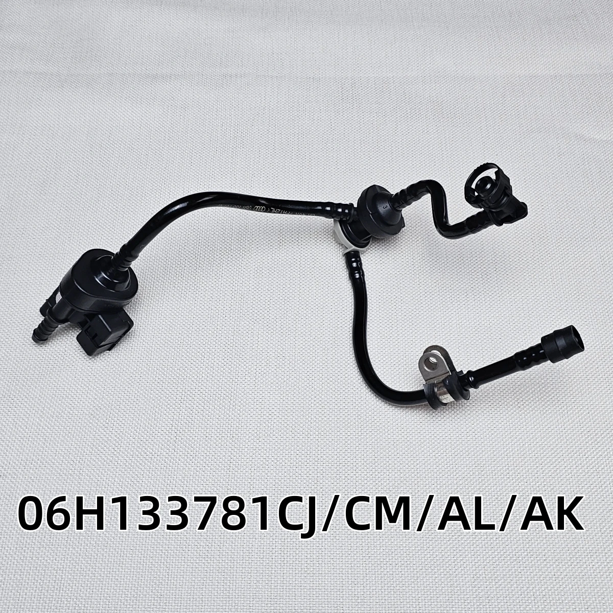 

Vapor Canister Purge Valve & Hose 06H133781CJ,06H133781AL,06H133781AJ For AUDI A4 B8,A5,A6 C7,Q5 2.0 TFSI,SEAT Exeo 1.8T/2.0T