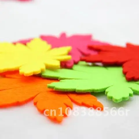 

Cartoon Felt Cloth Material DIY 10pcs Maple Children Room Decoration For Kids Home Decoration Craft Jewelry Sewing Scrapbooking