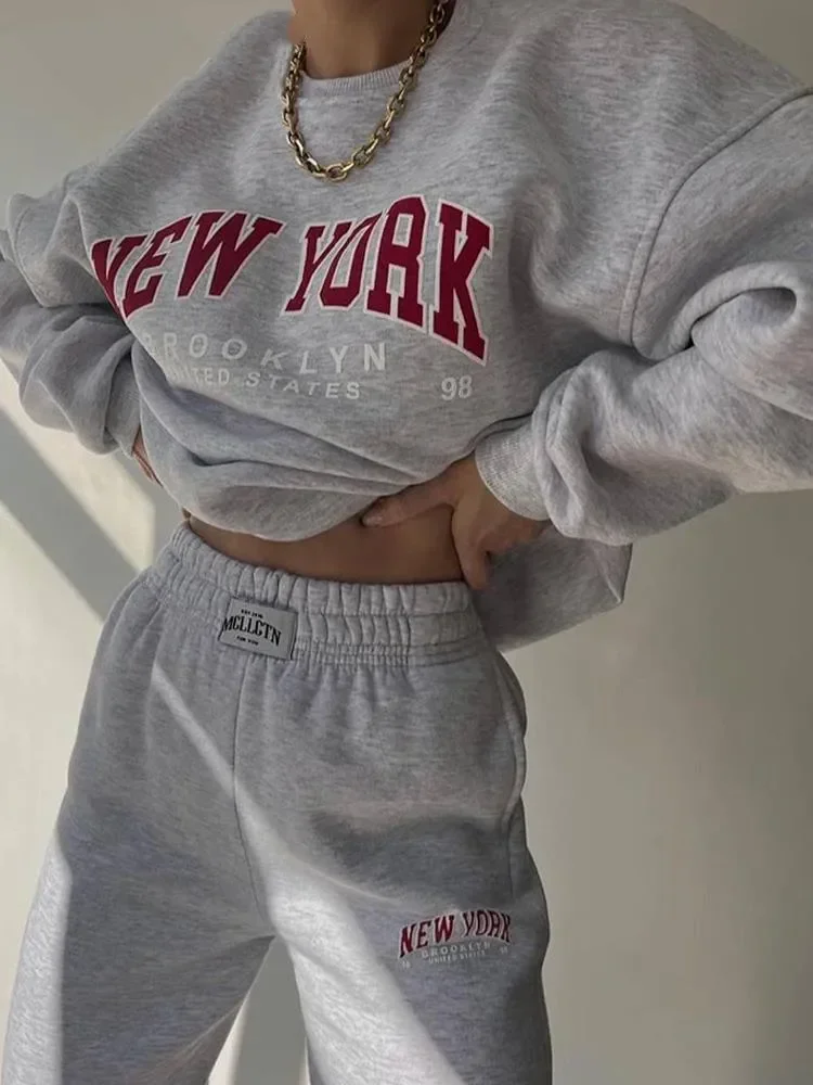 

Women Letter Printed Two Piece Set Autumn Winter Casual O-neck Long Sleeve Sweatshirts Female Fashion Oversized Trousers Suits