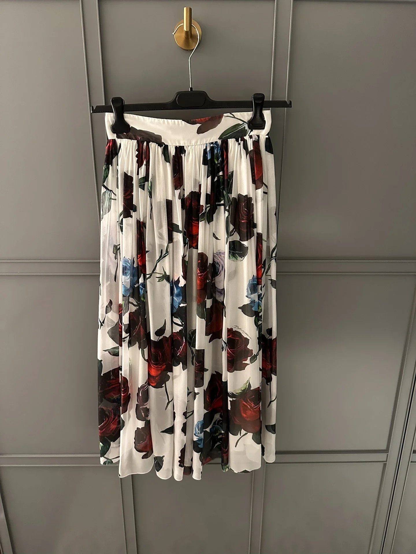 

High Quality Silk 2024 New Fashion Elegant Spring Summer White Rose Floral Print Pleat Women Skirt