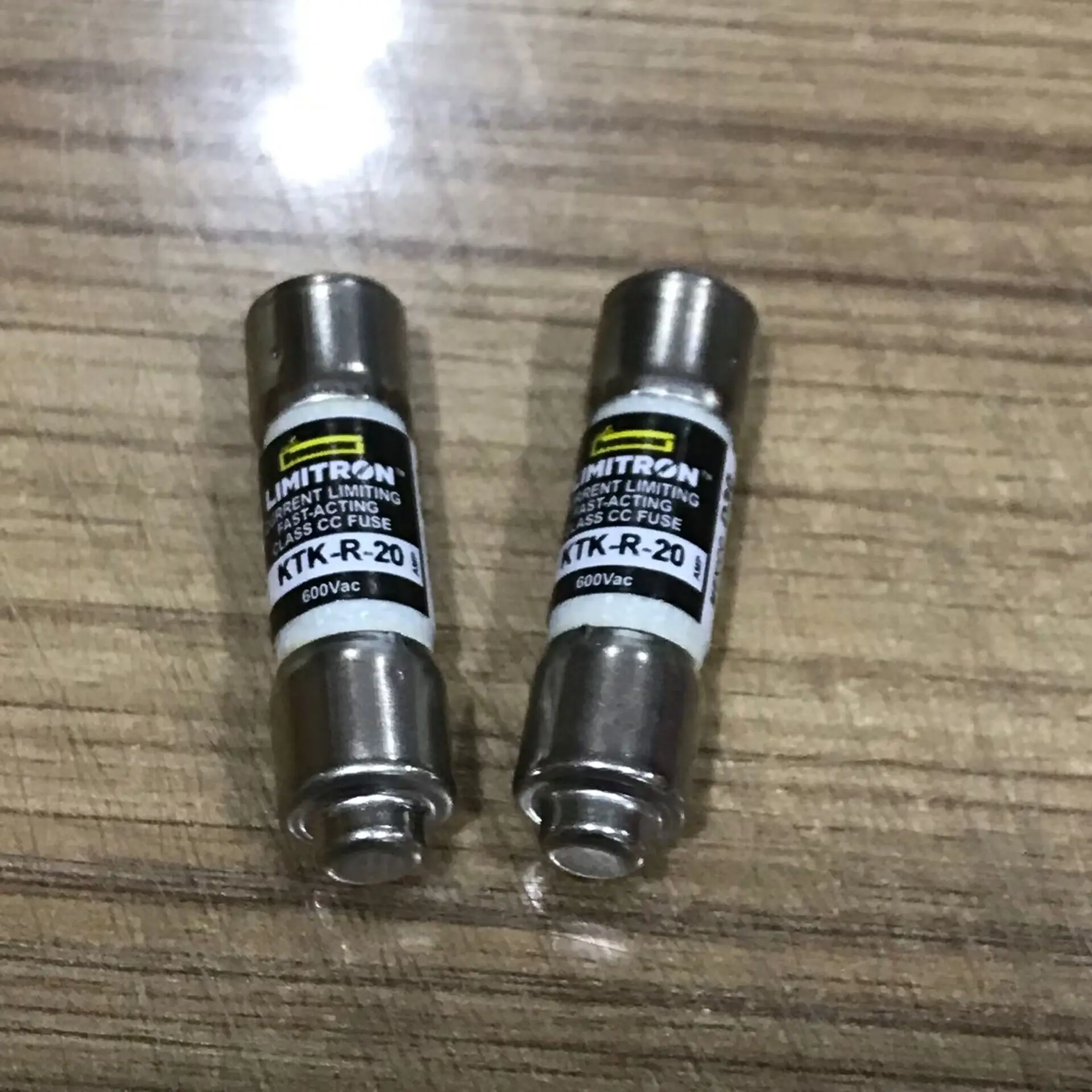 1Pcs New original fuse KTK-R-1/2 KTK-R-1 KTK-R -2 -3 -4 -5 -6 -7 -8 -9 -10  -12 -15 -20 -25 -30 0.5A~30A 600VAC Fast Fuse AliExpress