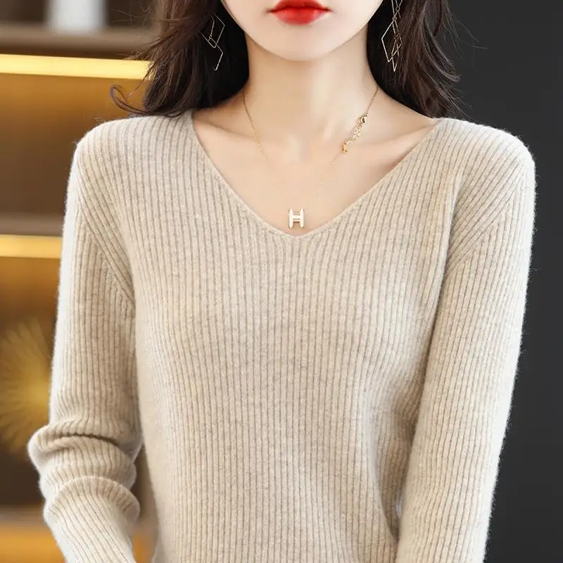 

2023 Autumn and Winter Women's Pullover V-neck Solid Sweater Screw Thread Knit Underlay Fashion Casual Elegant Long Sleeve Tops