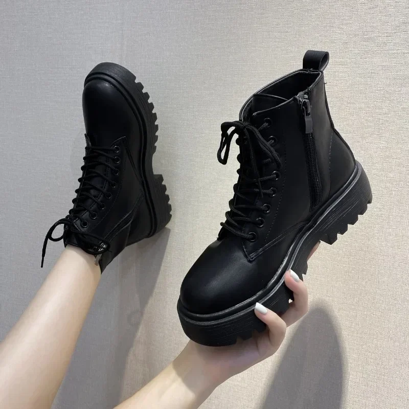 

2023 Brand Shoes Female Winter Women's Boots Classics Ankle Boots Women Solid Side Zip Round Toe Lace Up Square Heel Shoes Women