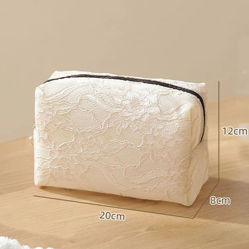 Necessaire de maquilhagem em renda e rede para viagem_voghion.com
