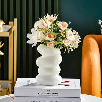 Nordic White Spiral Plastic Vase – Modern Decorative Flower Container 2