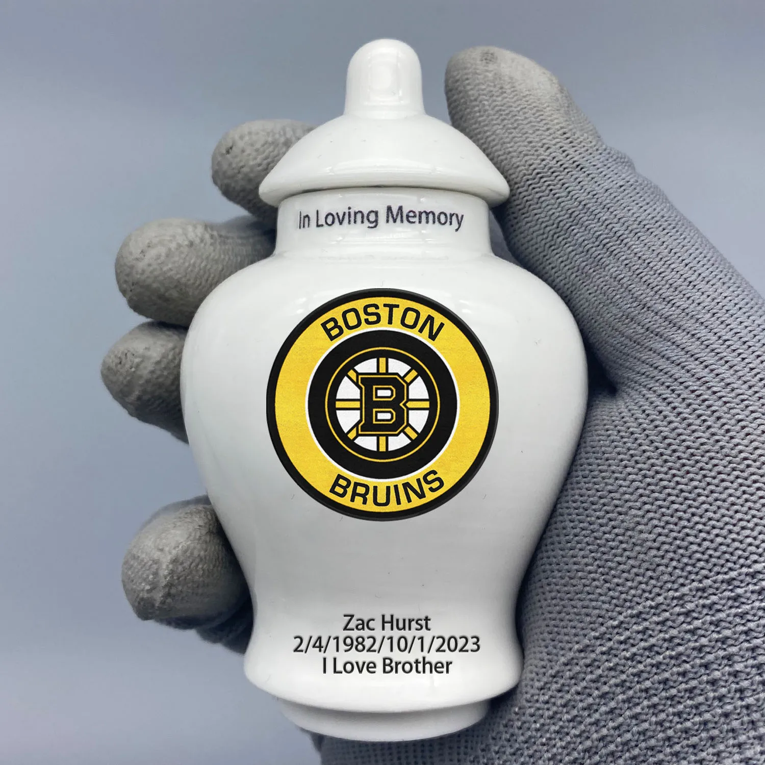 

Mini Urn for Boston Bruins-Hockey themed customize Urn.Send me the name/date you want to appear on the urn by Remarks Message