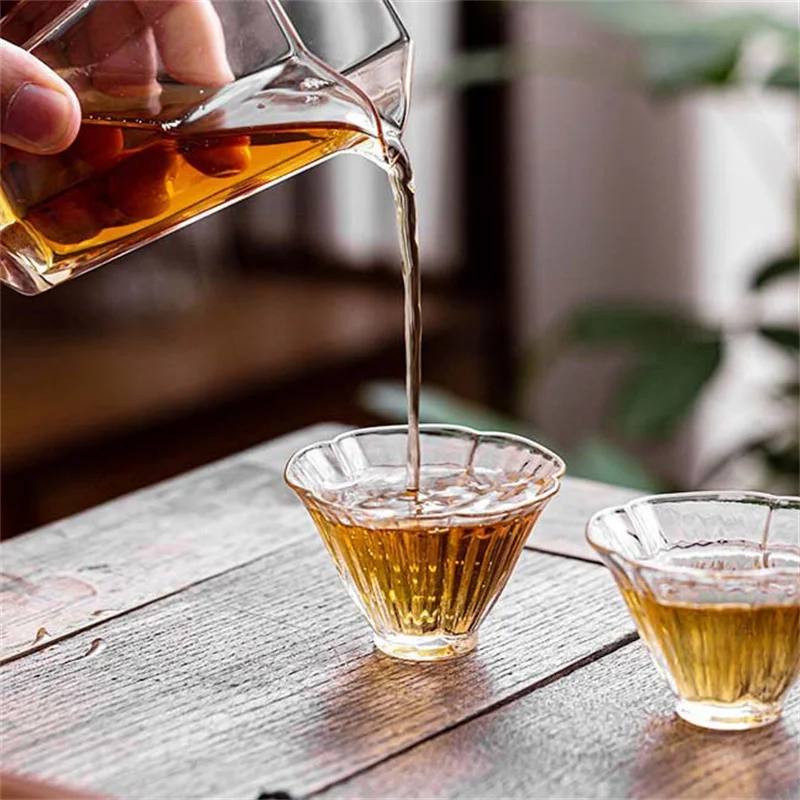 Japanese Style Flower Shape Small Capacity 40ml Clear Kung Fu Glass Tea Cup Glass Cup Teacup Teaware Accessories
