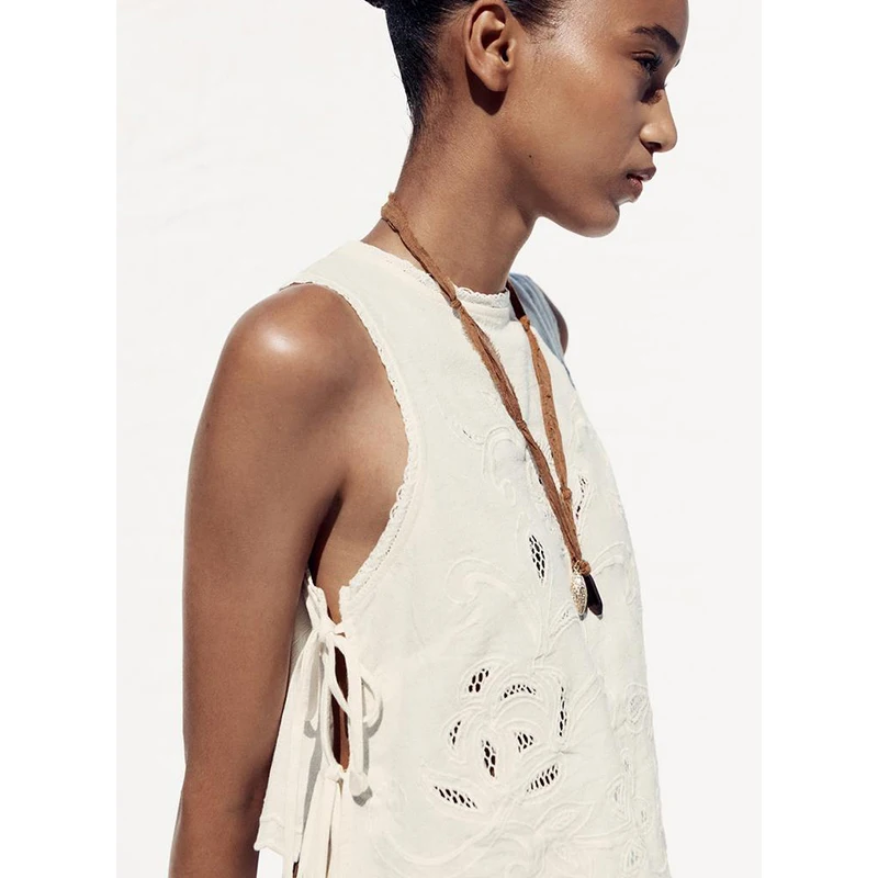 Summer New Women's Embroidered Lace  Knot round Ne Svel Top Commute Sle Loose Fit  Color Polyester Fiber