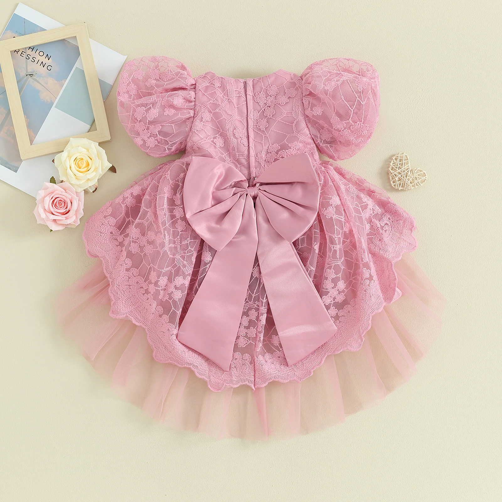 Рисунок 3 - Детское платье с цветочной вышивкой