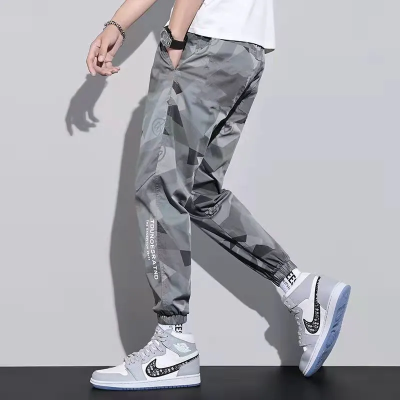 Summer Thin Ice Silk Camouflage Work Pants Men's Loose Casual Trousers for Outdoor Fiing Wear Comfortable Breathable Long T...