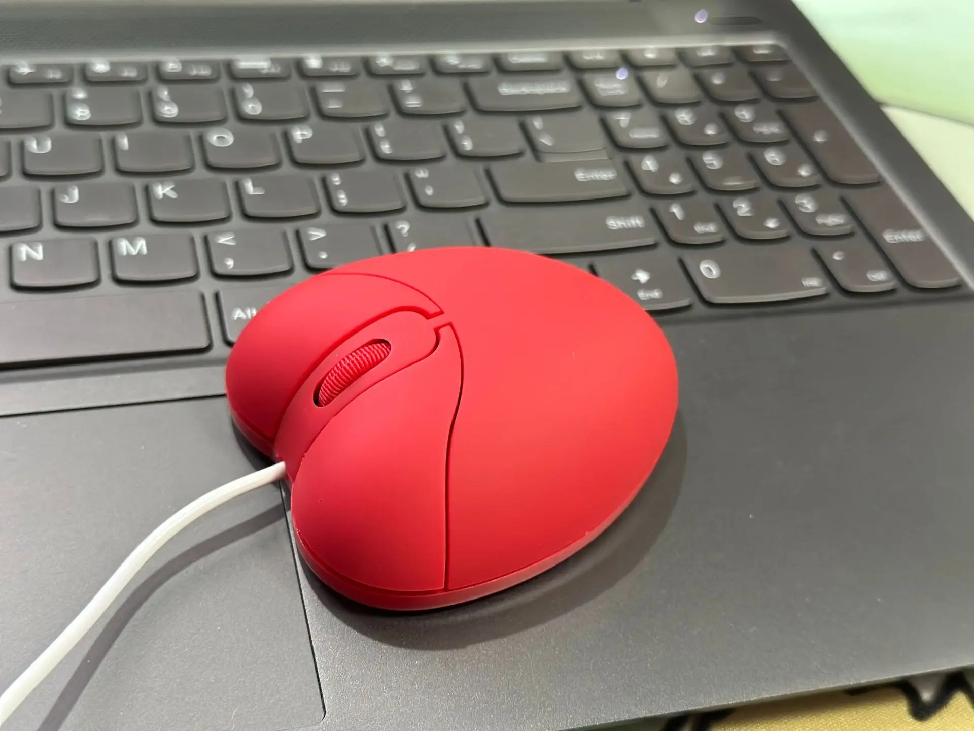 Bonito sem Fio Bluetooth Dual-mode Amor Mouse Estudante com Fio Engraçado Presentes Criativos 2.4g - Imagem 4