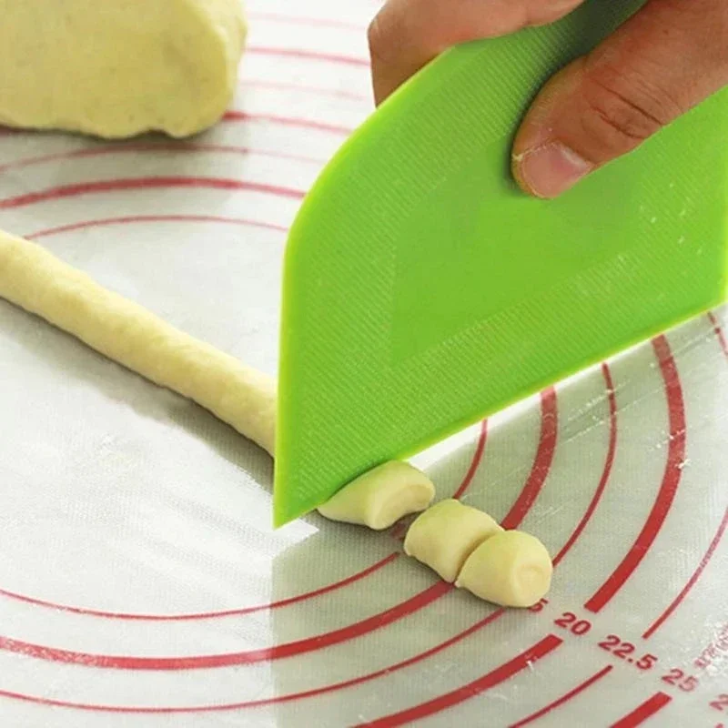 Pastry Cutter Cake Cream Spatula Fondant Dough Scraper Kitchen Butter Knife Dough Cutter Baking Pastry Tools Kitchen Accessories