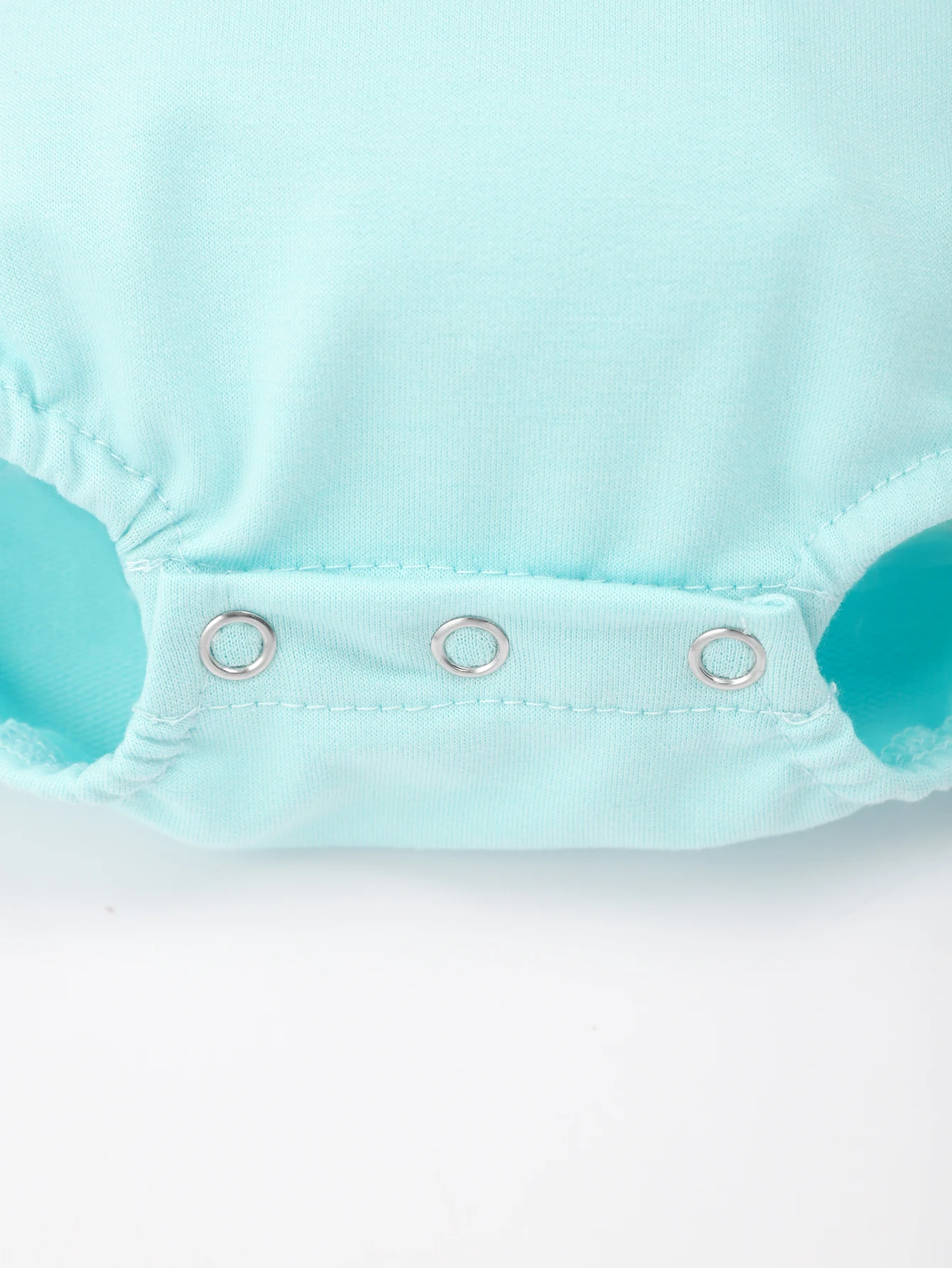 Рисунок 6 - Рождественская одежда для маленьких девочек