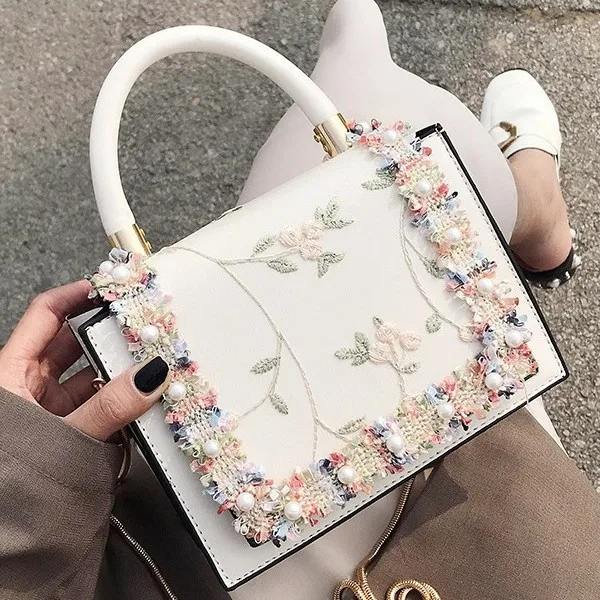 NEW Vintage Flower Lace Handbags Women's Crossbody Bags Fashion Gold Chain Ladies Messenger Bag Evening Clutch Female Purses