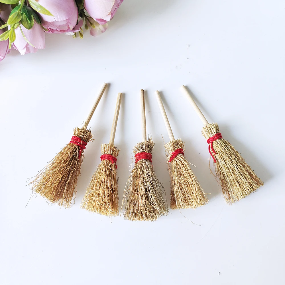 Slide image 6048e5c3f7fd484abad813ee71eb23be