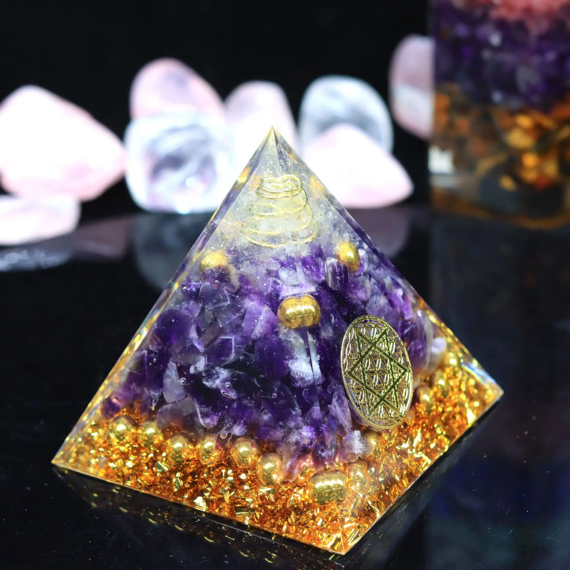 Exquisite Orgonite Pyramid Crystal Ball Crushed Stone Pyramid Home Crafts Resin Tabletop Ornaments Reiki Healing Car Decor